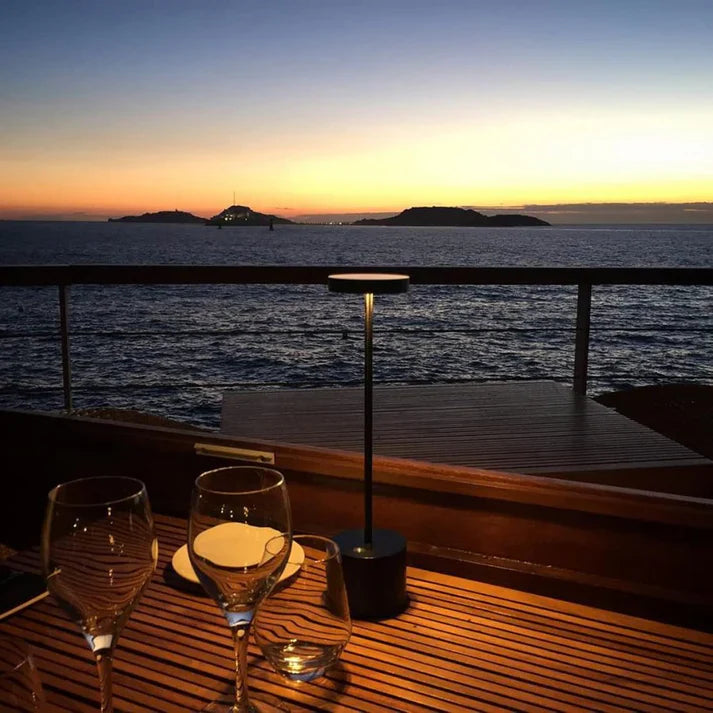 La Lampe Nomade Élégante Pour Un Éclairage Personnalisé